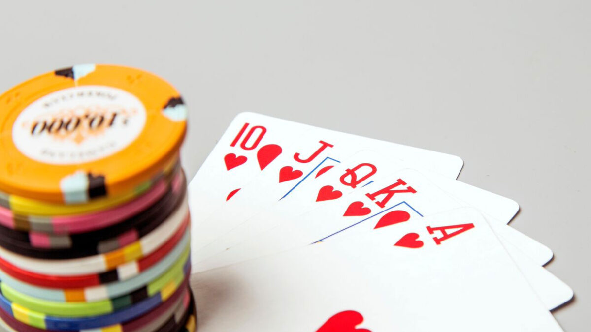 The Best Ways To Improve Your Poker99 Skills